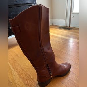 Women’s Boots Size 8